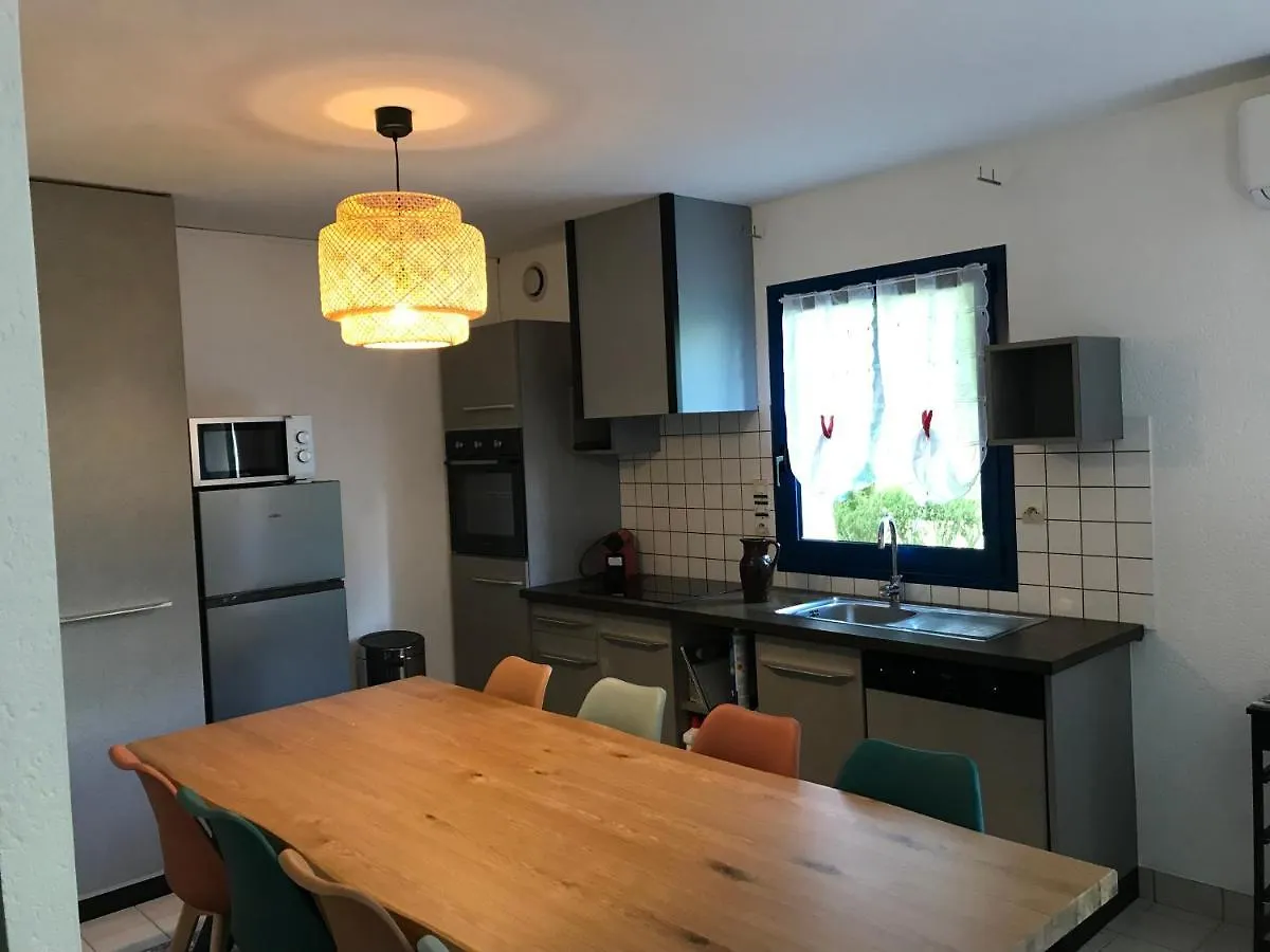 Gite Milin A Sizun Hebergement Confortable Pour 7 Pers Holiday home