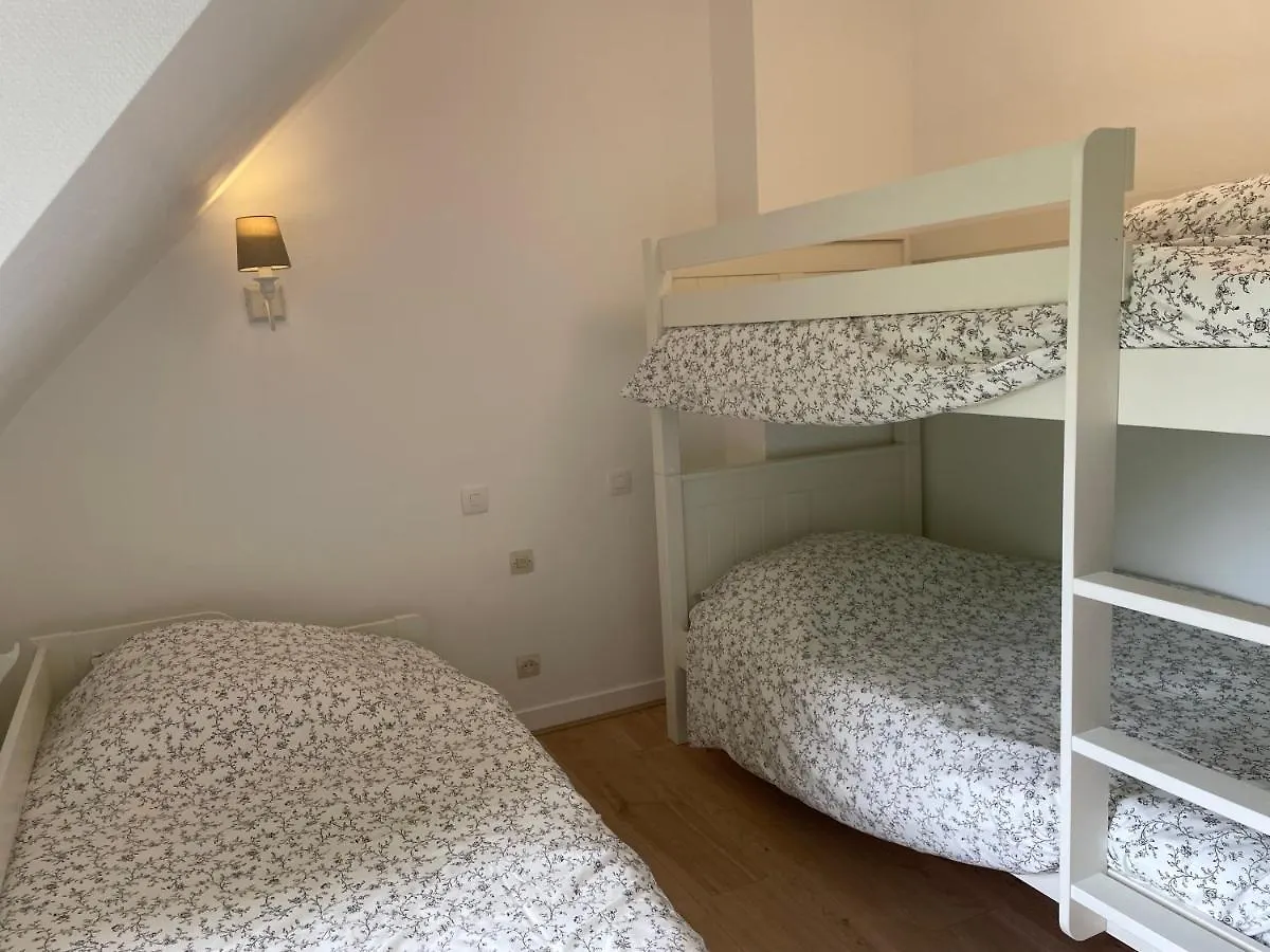 Gite Milin A Sizun Hebergement Confortable Pour 7 Pers Holiday home