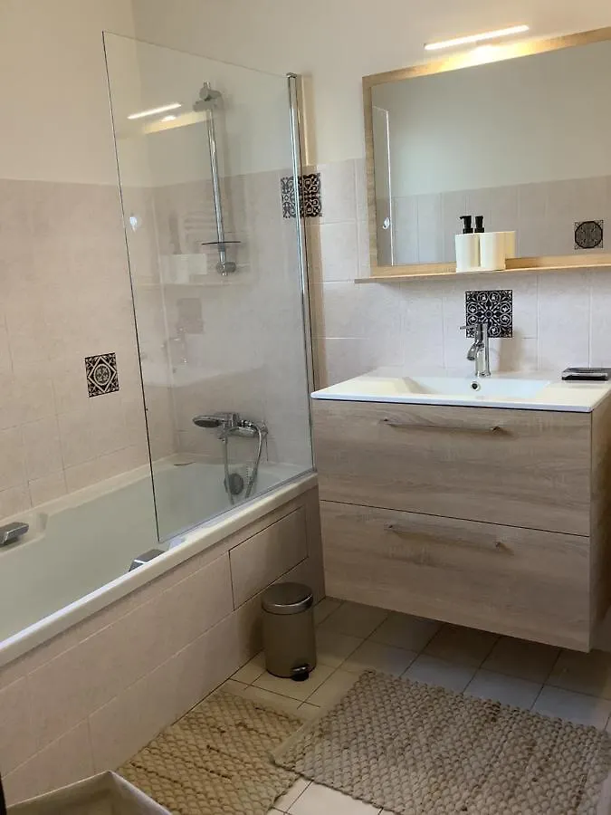 Gite Milin A Sizun Hebergement Confortable Pour 7 Pers France